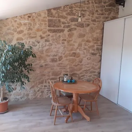 Maison Restauree A L'Ancienne Avec Terrasse Jouques Exterior foto