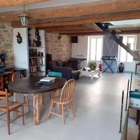 Maison Restauree A L'Ancienne Avec Terrasse Jouques Exterior foto