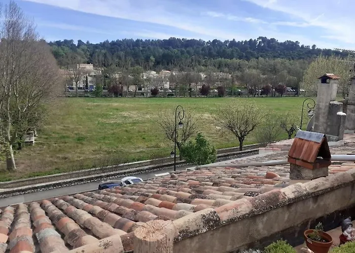 Maison Restauree A L\'Ancienne Avec Terrasse