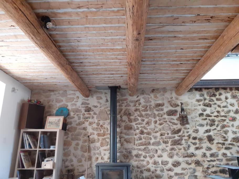 Maison Restauree A L'ancienne Avec Terrasse Ferienhaus Jouques
